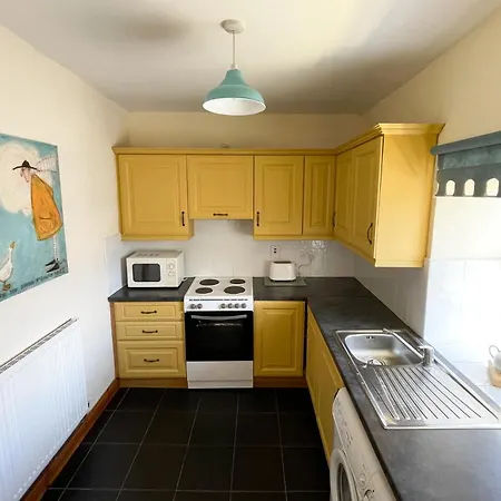 Pods And Cottages Campsite *